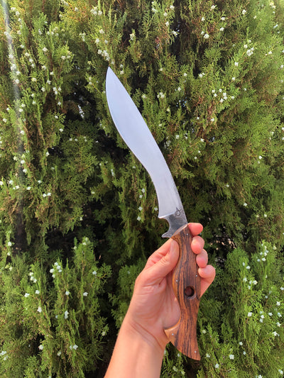 Walnut Zephyr: Lightweight Hand Forged Kukri